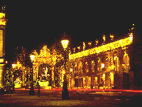 La place Stanislas de NANCY, de nuit